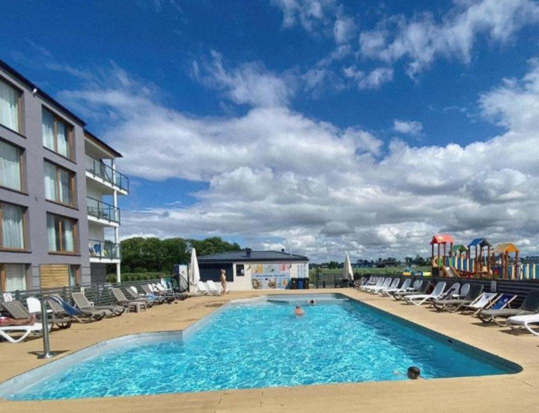 Klimatyzowany Apartament Blue , Sarbinowo Parking Basen Exteriör bild